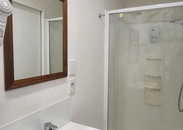 En-suite In Prime Location House With And Sauna Rotorua